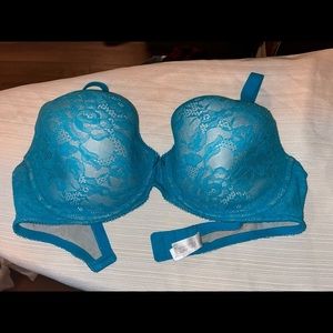 Wacoal underwire Lace bra 36G